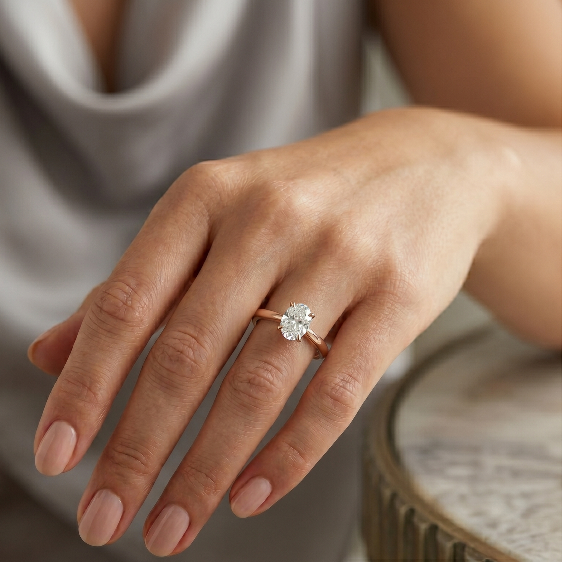 Classic solitaire ring - Oval 1ct