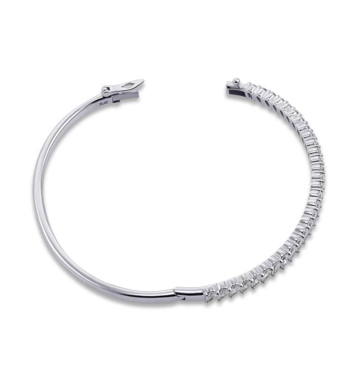 Virelle Cuff - 0.14 ct pears