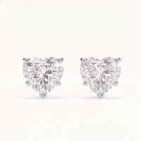 Heart studs - Crown setting