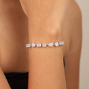 Multi-cut solitaire bracelet