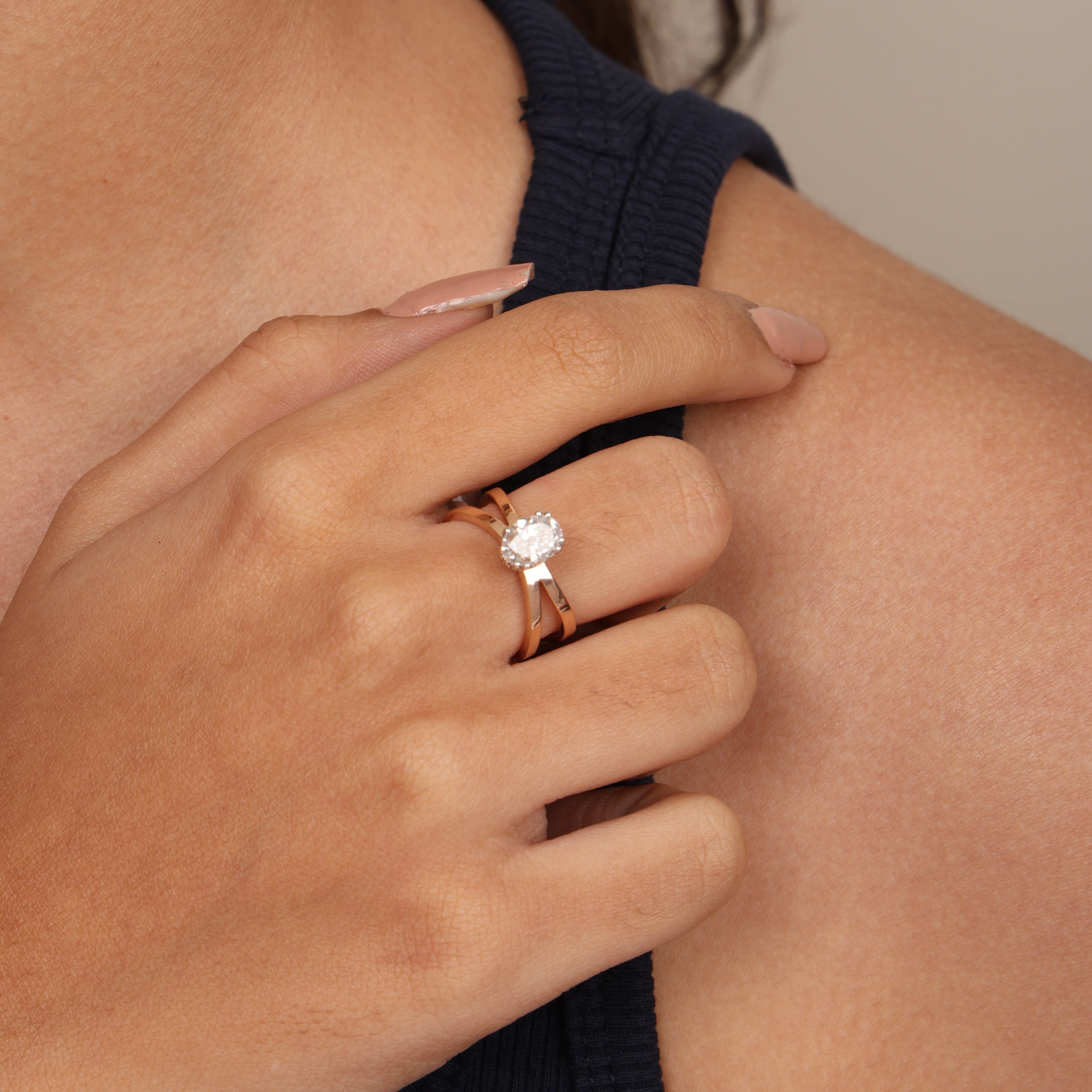Criss-Cross Ring - Oval 2ct
