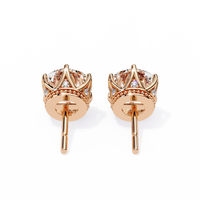 2.6 ct Round studs - Crown setting
