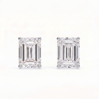 Emerald solitaire studs - Crown setting
