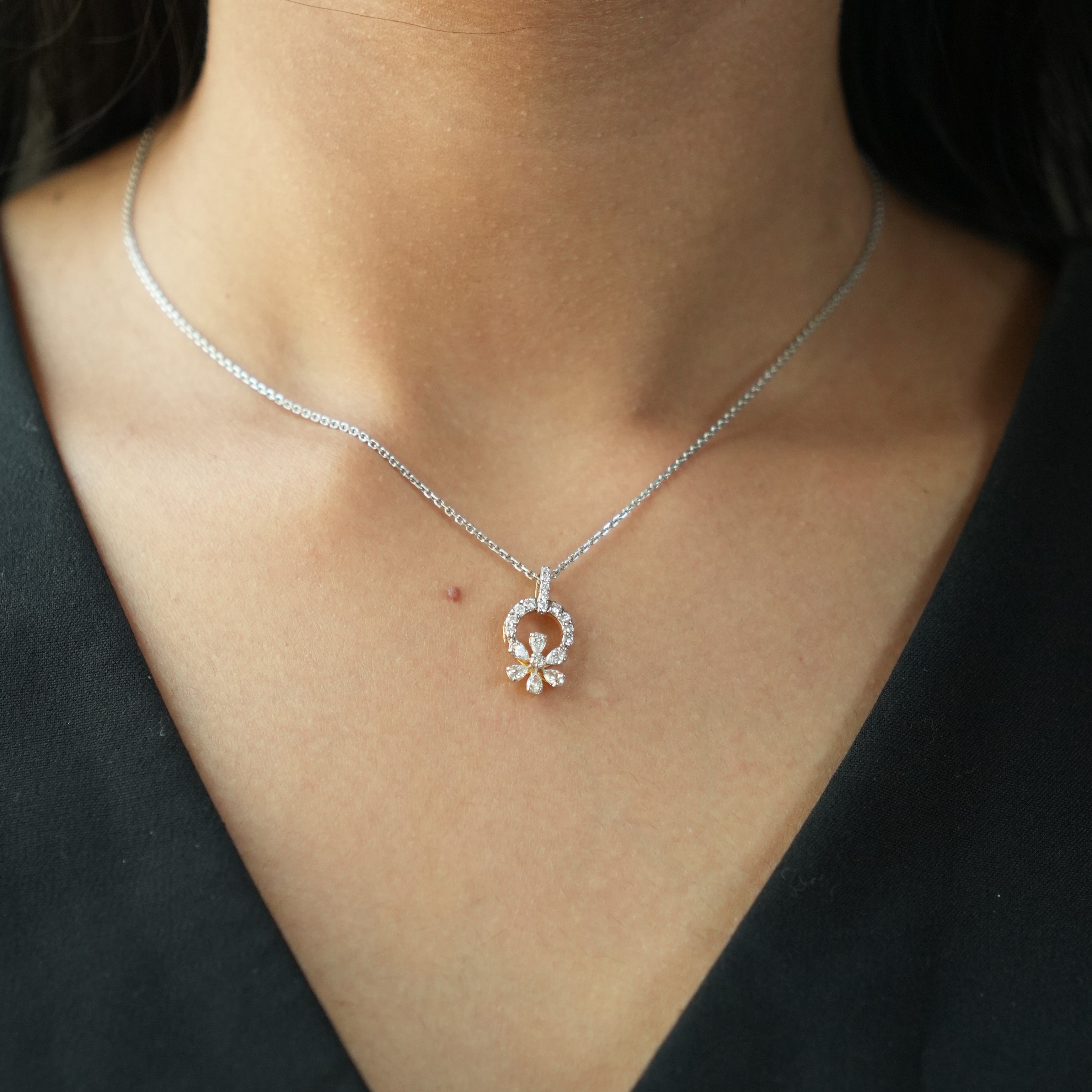 Solis Bloom Pendent