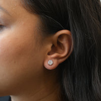 Illusia Studs