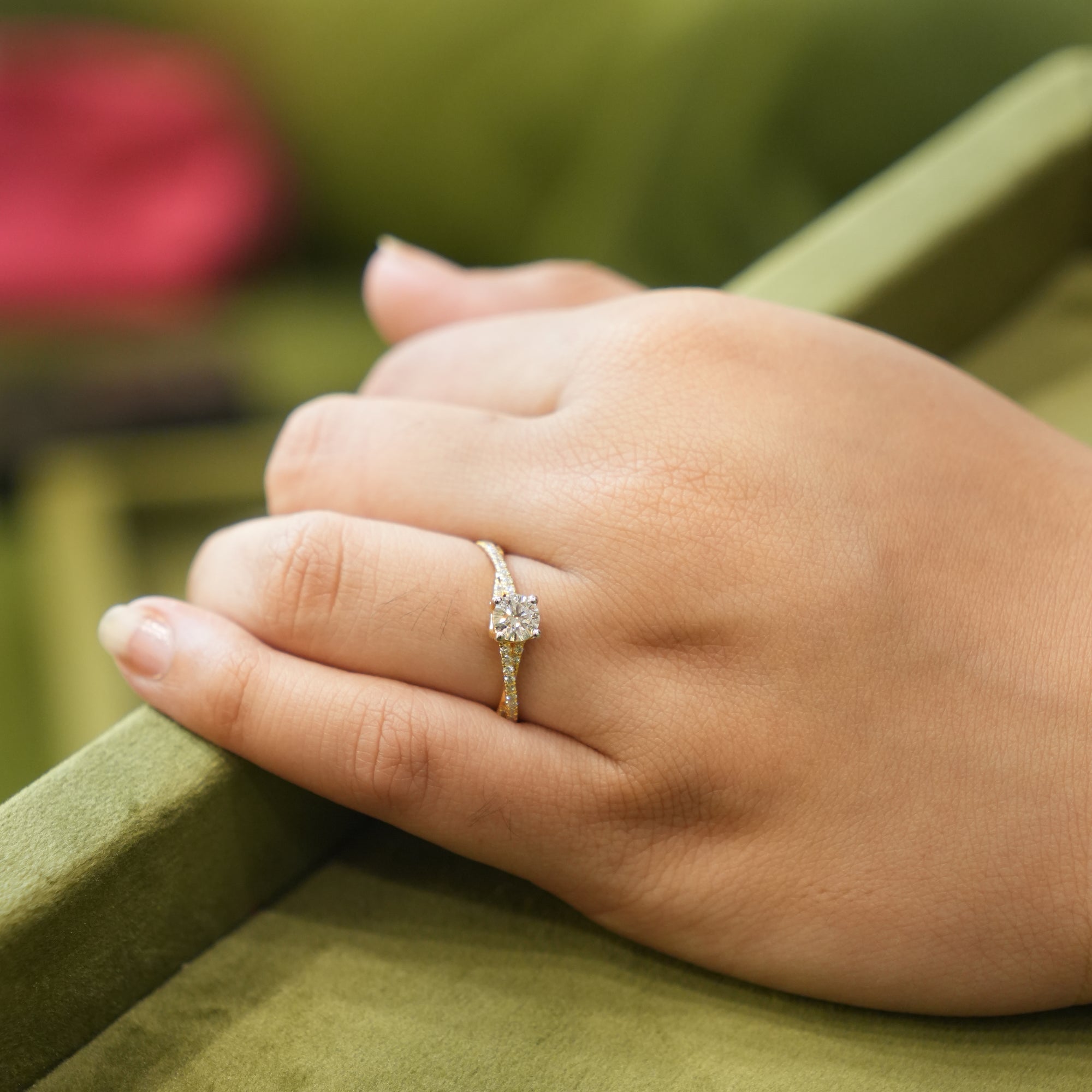 Twist Solitaire Ring - Round 0.5ct