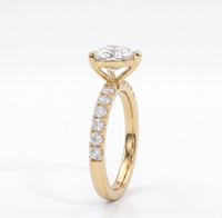The Clara Crest Ring - Heart 2ct