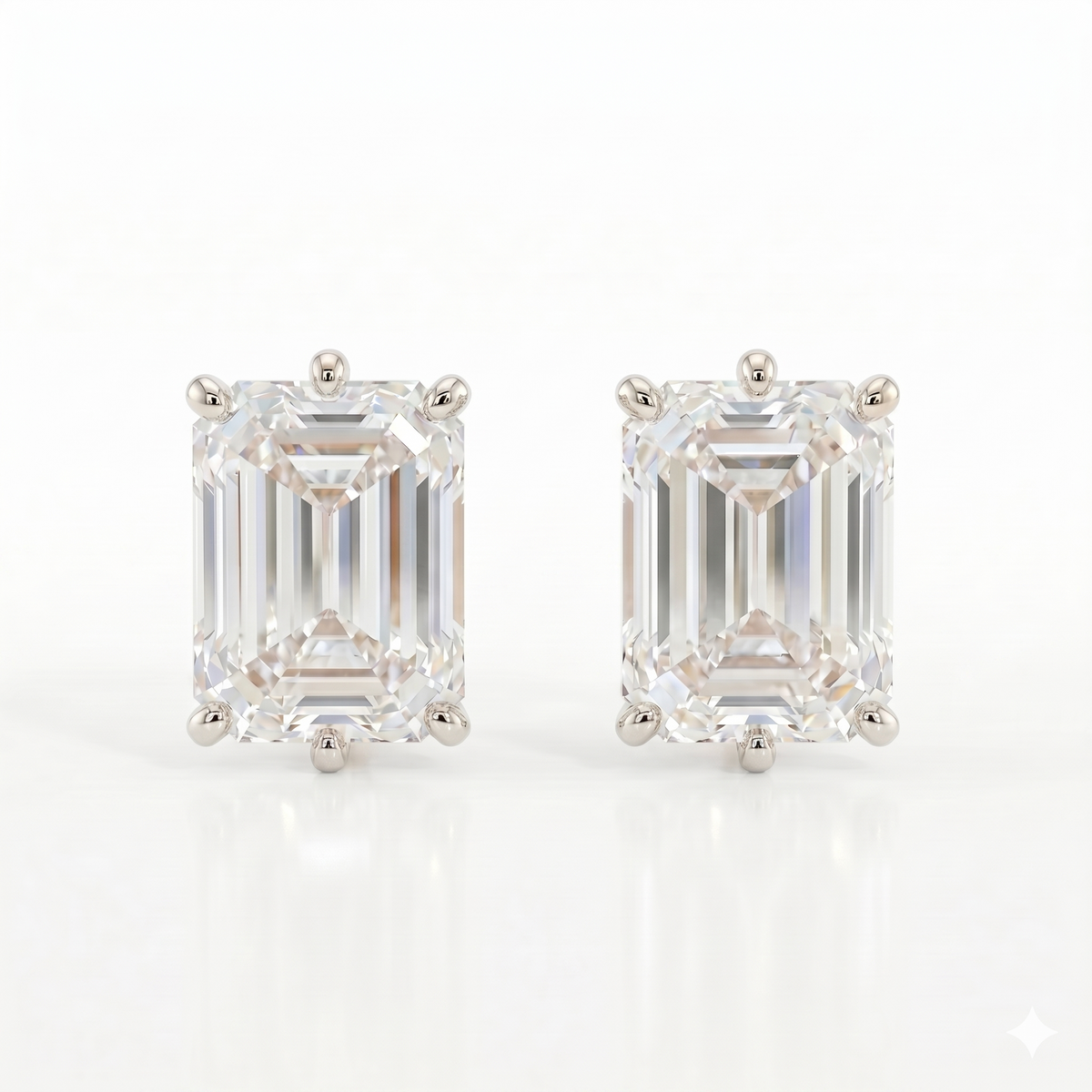 0.5ct each / 9 kt / White Gold