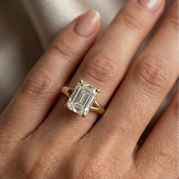 Split Band Ring  - Emerald 2ct
