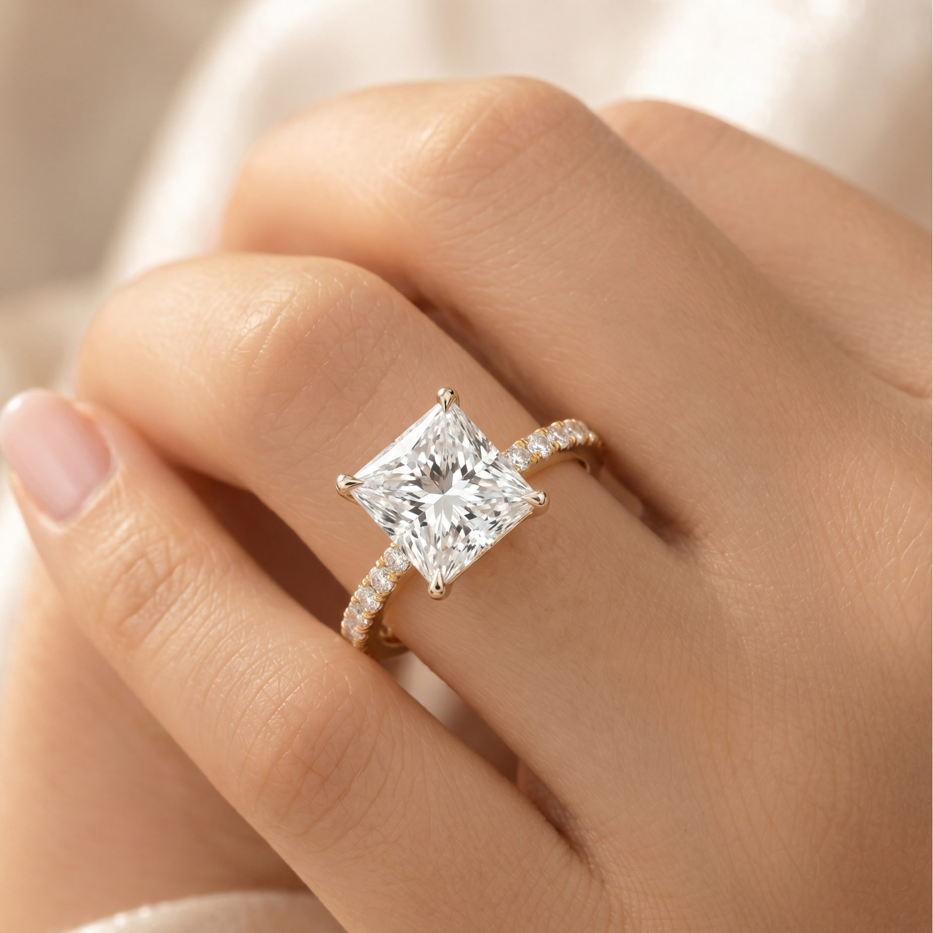 Elara Ring - Princess 2ct