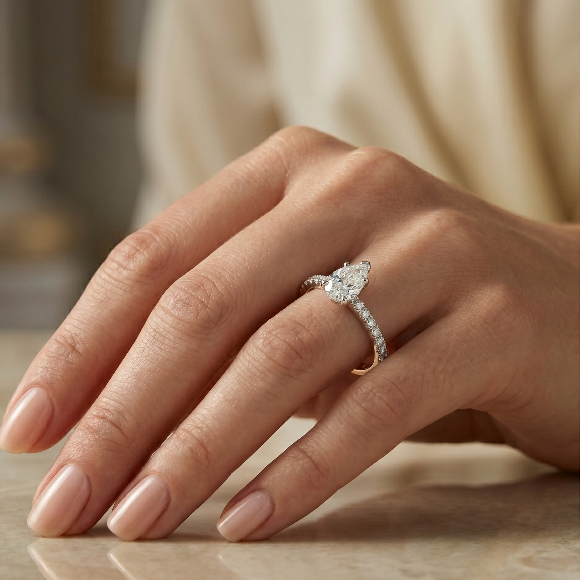 Elara Ring - Pear 1ct