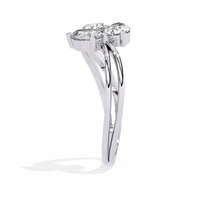 Trivana Ring