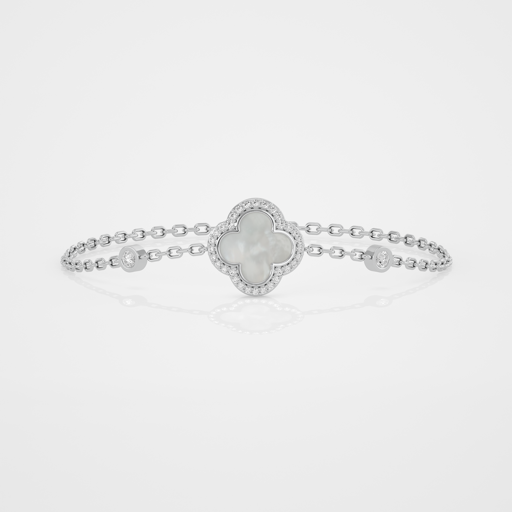 Mother of Pearl clover bracelet