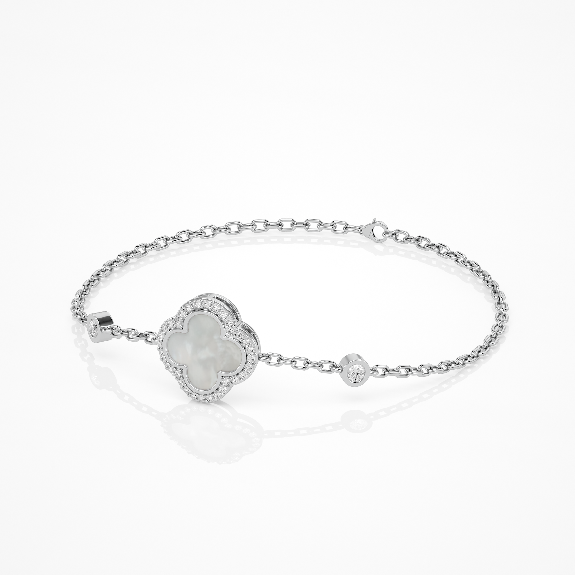 Mother of Pearl clover bracelet