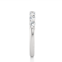 7 Round Brilliant Diamond Band