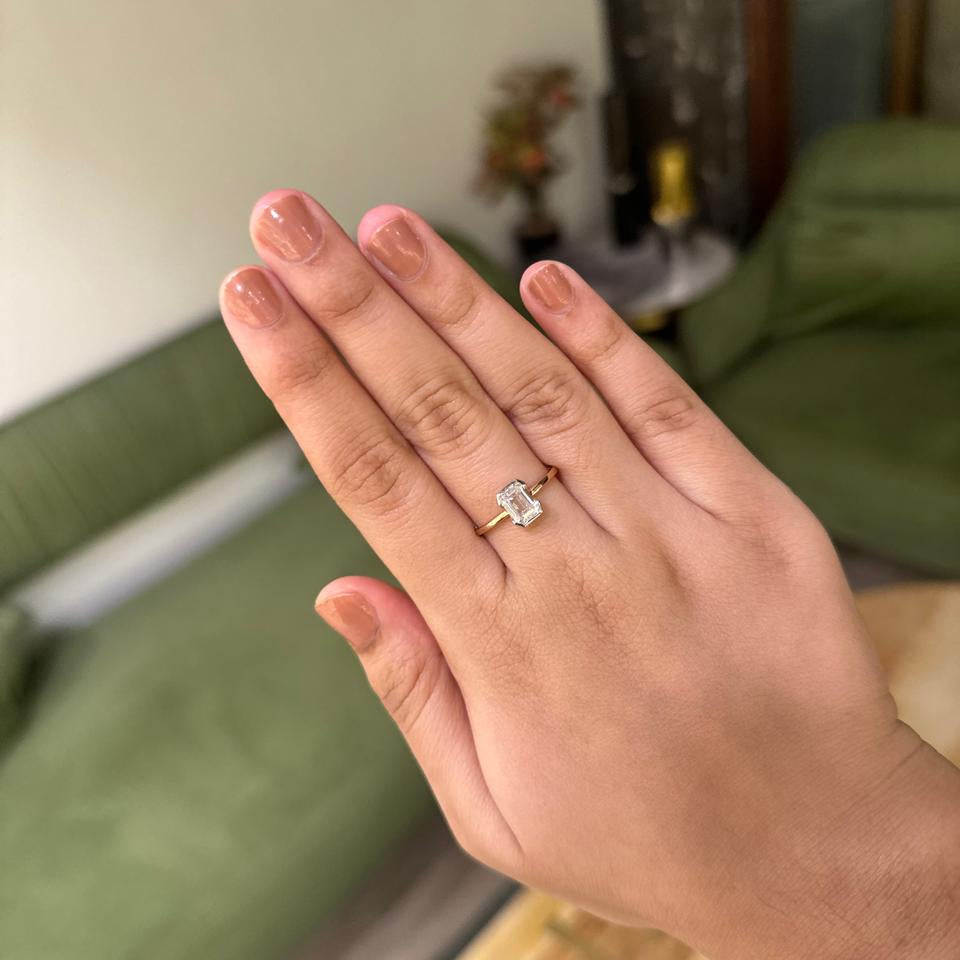 9 kt / White Gold / 7