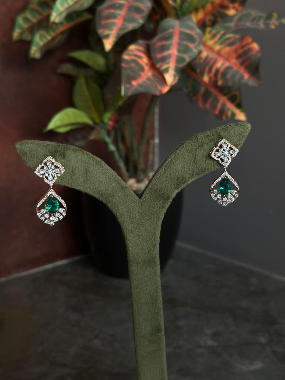 Evara Emerald Drop Earrings