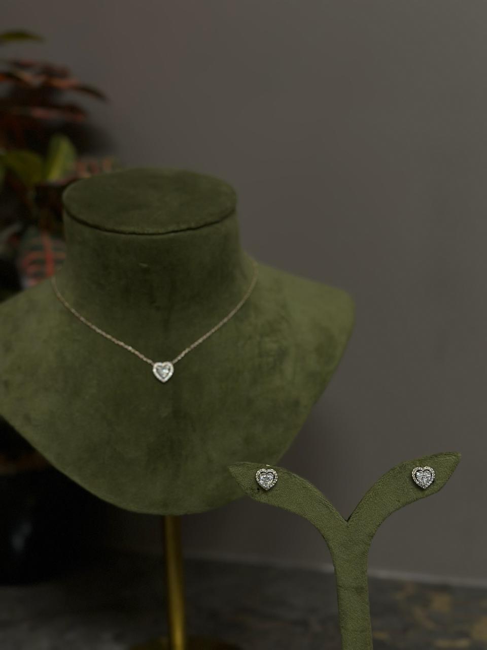 Elara Heart Solitaire Set