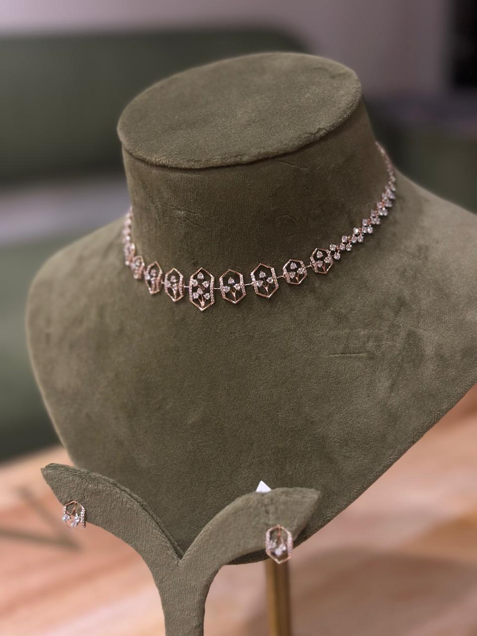 Hexa Line Necklace Set