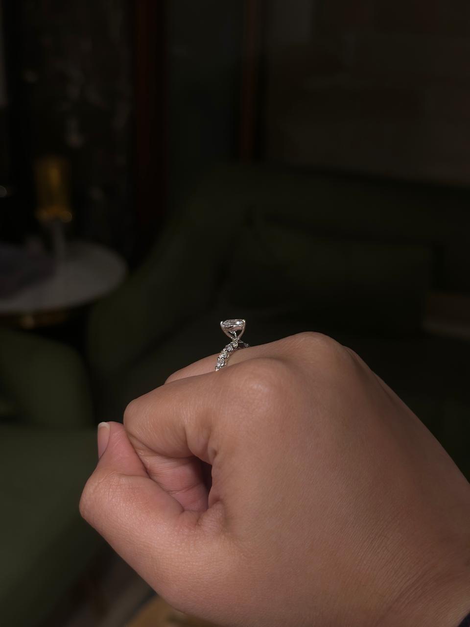 The Clara Crest Ring - 1 Heart