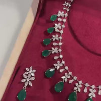 Zehra Necklace Set